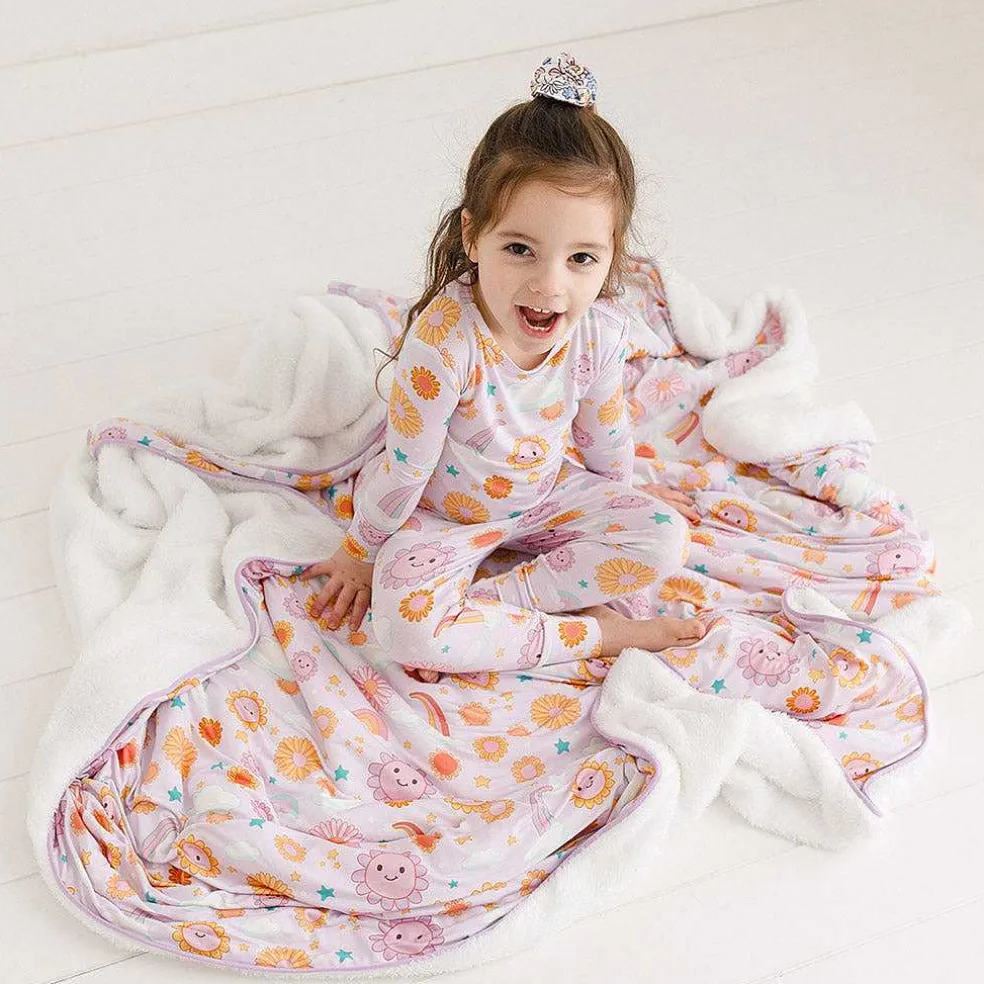 Posh Peanut Luxe Plush Patoo® Blanket Outlet