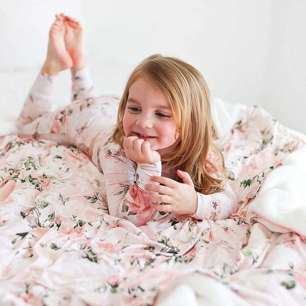 Posh Peanut Luxe Plush Patoo® Blanket Outlet