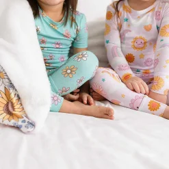 Posh Peanut Luxe Plush Patoo® Blanket Outlet
