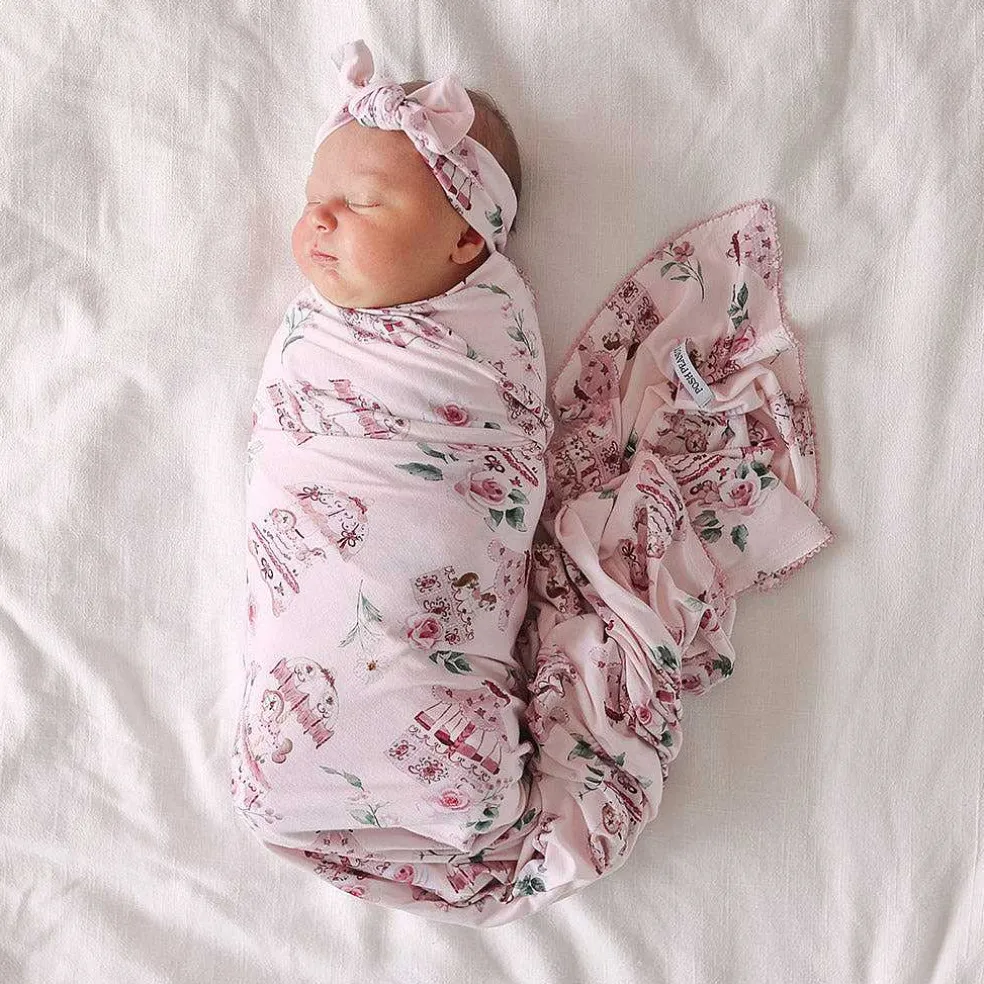 Posh Peanut Picot Swaddle Set Best