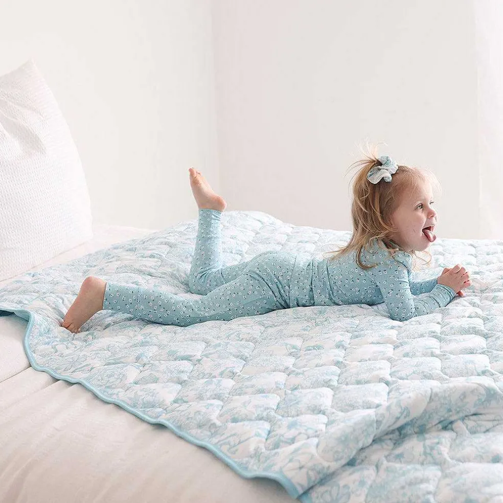 Posh Peanut Reversible Quilted Patoo® Blanket Best